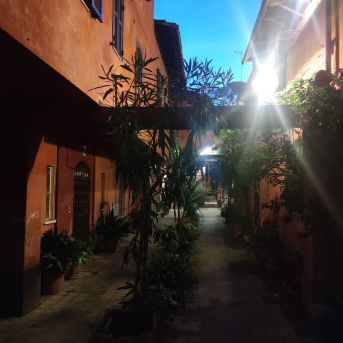 Julia Nel Cuore Di Trastevere Apartamento Roma